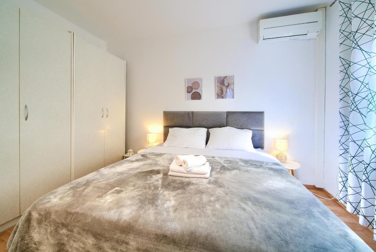 Luxury Apartments Vanessa, Нівице Екстер'єр фото