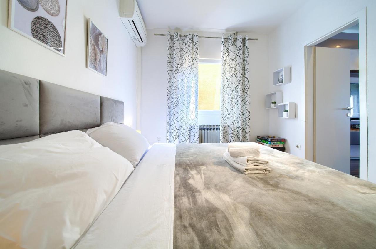 Luxury Apartments Vanessa, Нівице Екстер'єр фото