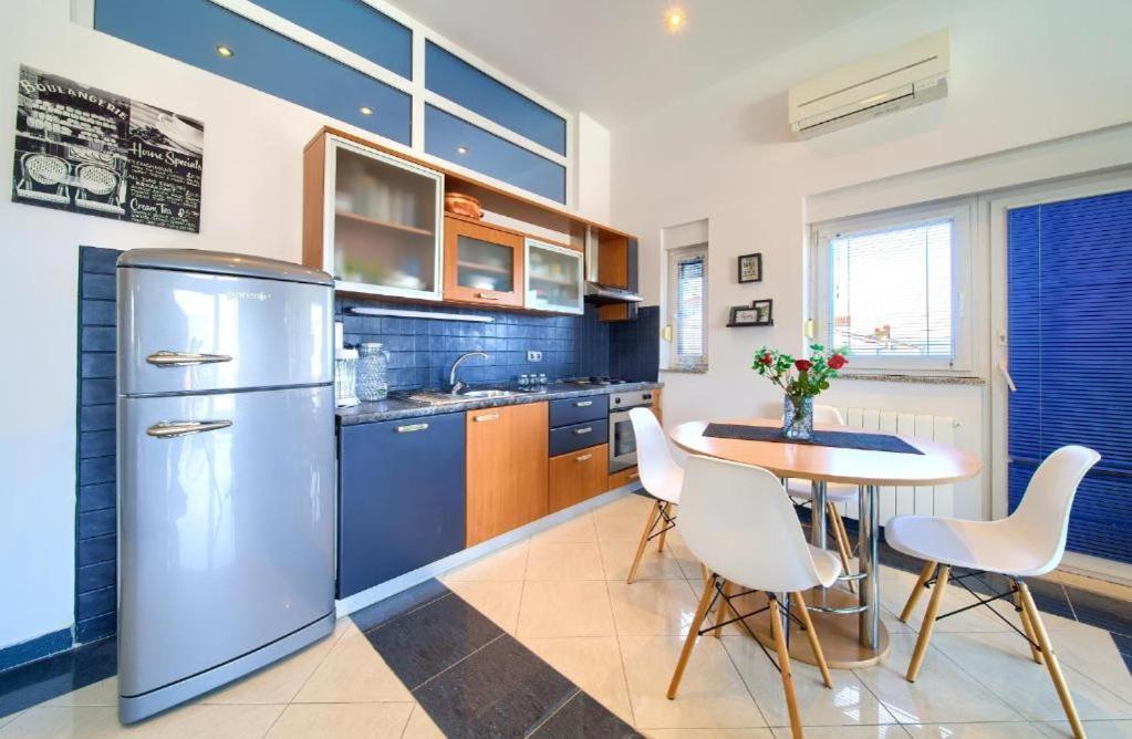 Luxury Apartments Vanessa, Нівице Екстер'єр фото